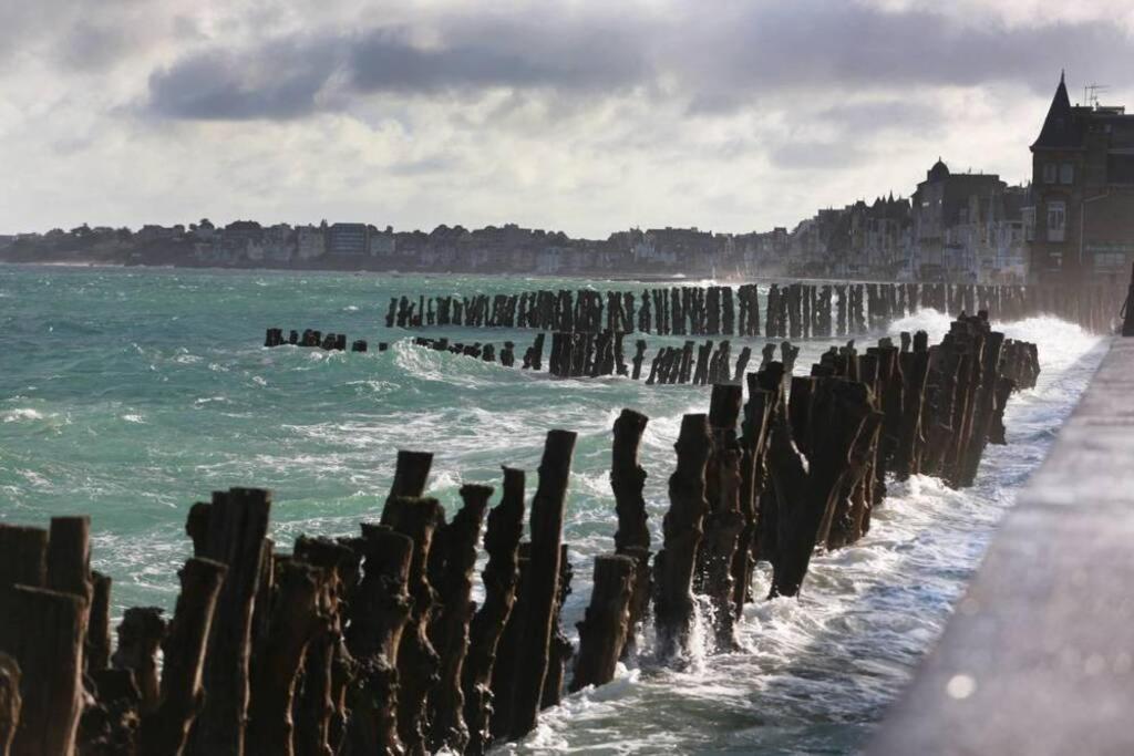 Le Plongeoir De Bon-Secours Apartment Saint-Malo Bagian luar foto
